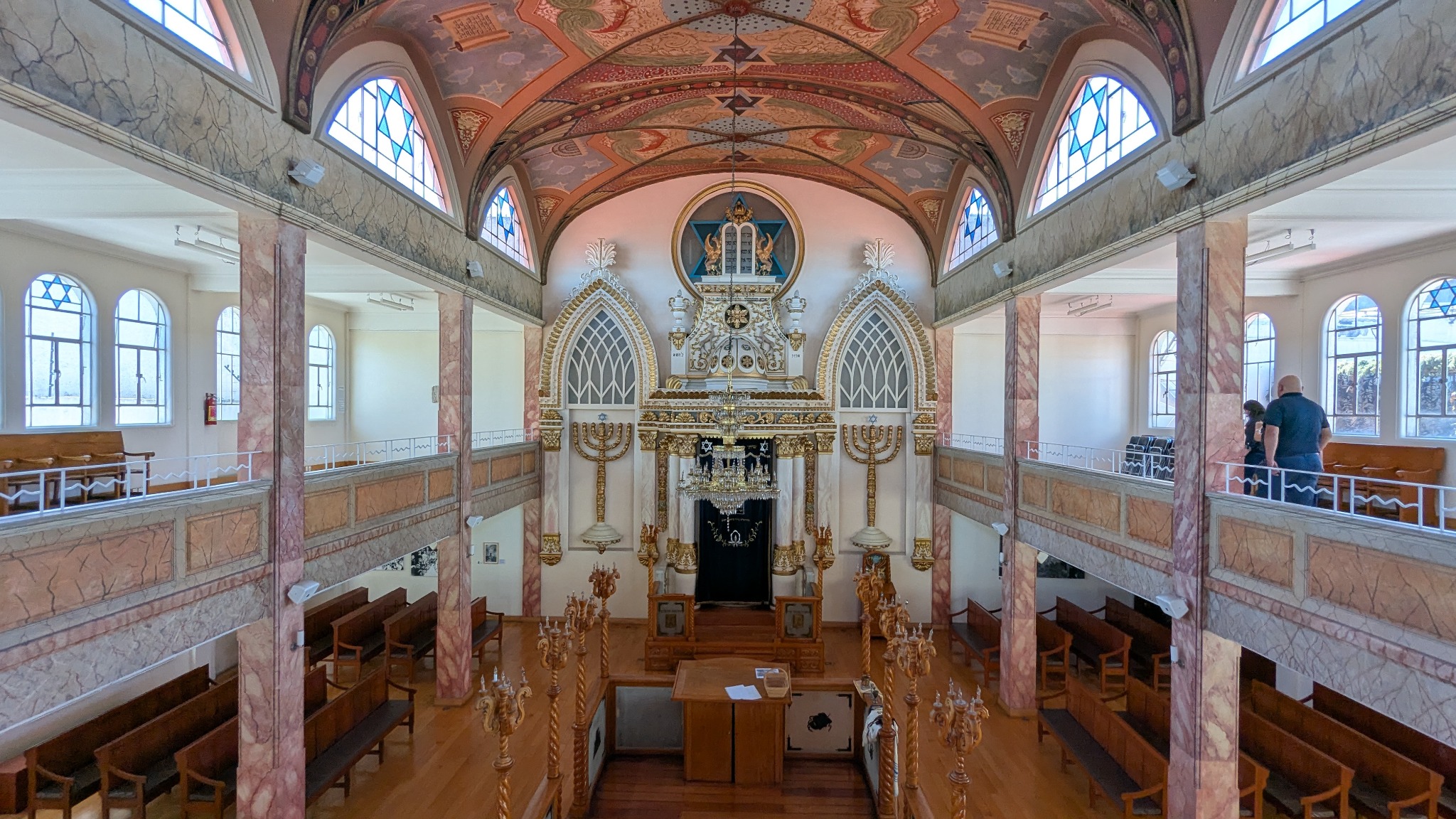 Alternative Historic Center Tour: Murals, Legends and Underground Sites.
